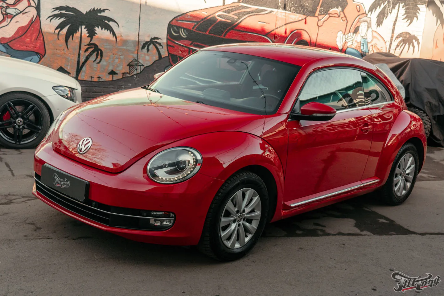 Кузовной ремонт Volkswagen Beetle. Как происходит подбор красного цвета?